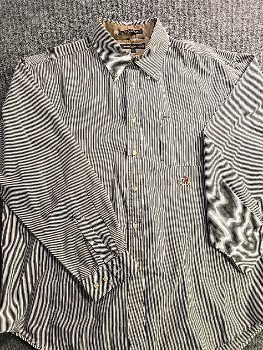 Tommy Hilfiger Men's Shirt XLarge Blue Striped Button Down Long Sleeve Vintage